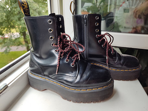 Черные ботинки Dr. Martens 36 (2 фото из 2)
