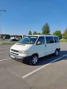 Volkswagen Transporter (1 foto / 10)