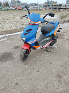 Aprilia sr 50 (5 foto / 6)