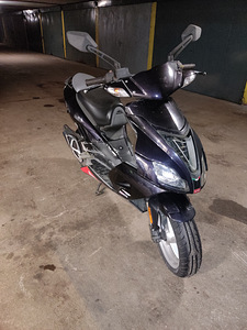 Aprilia sr 50 (3 foto / 4)