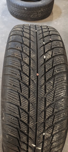 Bridgstone 205/65 r16 (6 foto / 6)