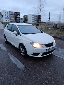 Seat Ibiza (2 foto / 4)