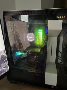 Ultimate gaming Setup: Arvuti, Monitor, Klaviatuur, Korvklap (3 foto / 8)