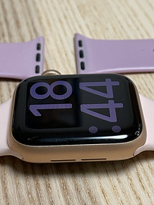 Apple Watch SE Gold 40mm (5 foto / 8)