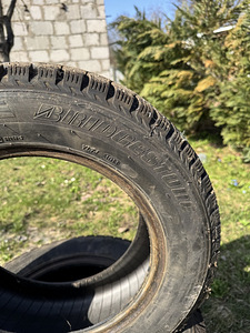Шины Bridgestone NORANZA 185 / 65 / R14 (3 фото из 4)