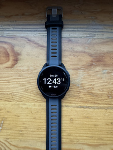 Garmin Forerunner 165 (1 фото из 5)