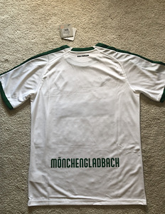 Borussia Mönchengladbach jalgpallisärk UUS (2 foto / 2)