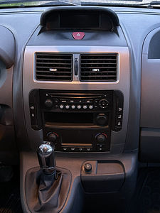 Peugeot Expert Tepee 120kw 2014a , atm (8 foto / 14)