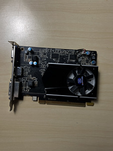 Graafikakaart AMD Radeon R7 240 2GB (1 foto / 1)