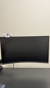 Monitor Lg ultragear 27 2k 180hz (2 foto / 2)