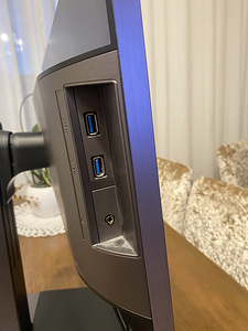 4К монитор Samsung U24E850R (4 фото из 7)