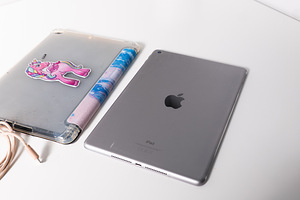 Müüa Apple iPad 6. generatsioon 9.7" 32 GB (Model A1893) (3 foto / 6)