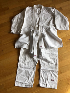 Тренировочный костюм дзюдо на продажу