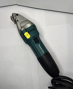 Makita JS160 Lehtmetalli käärid (1 foto / 2)