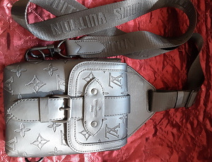 Meeste disainer crossbody kott (9 foto / 10)