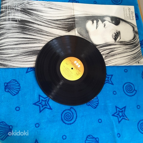 Пластинка Barbra Streisand "12" с автографом FS51T429 (фото #6)