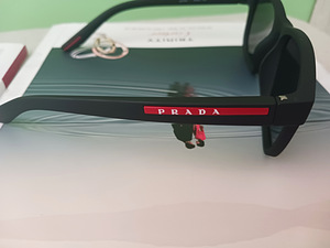 Очки мужские Prada (9 фото из 9)