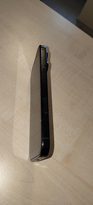 iPhone 16 Pro 128 GB, must (7 foto / 10)