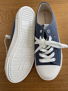 Uus Tommy Hilfiger tossud (4 foto / 4)