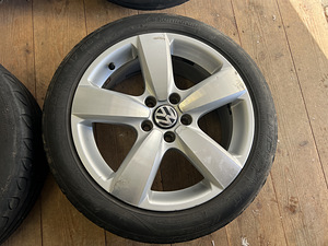 Оригинальные литые диски Volkswagen 5x112 17" (4 фото из 10)