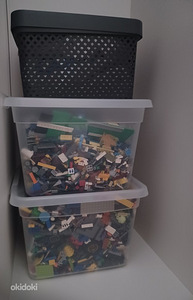 MEGA-vinge ja kallis LEGO kollektsioon (17 kg!) + 34 juhend (2 foto / 2)
