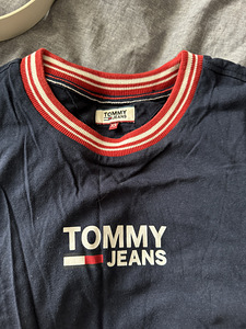 Tommy jeans t-särk (1 foto / 2)