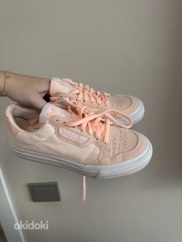 Adidas tossud
