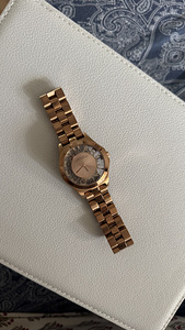 Часы Michael Kors (1 фото из 4)