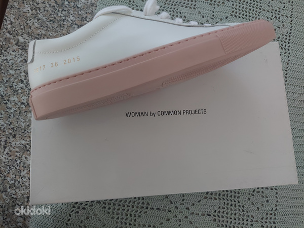 Snockers by common projects,36