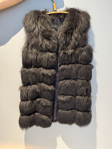 Karusnahkne vest (1 foto / 1)