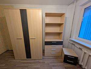 Riidekapp + raamatukapp + öötumba (1 foto / 3)