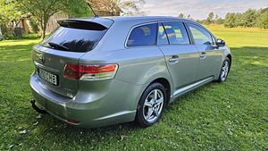 Toyota Avensis 2.0D Linea Sol (5 foto / 14)