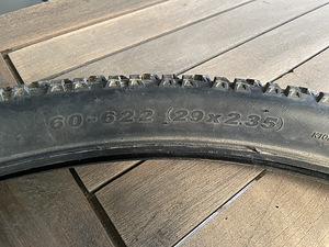 29 jalgratta rehv (2 foto / 3)