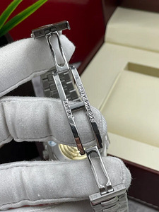Patek Philippe Nautilus ETA 2671 (Swiss) (8 foto / 10)