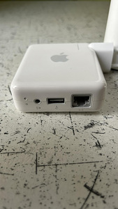 Ruuter Apple Airport A1521 ja A1264 (5 foto / 5)