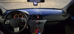 Opel Astra 1.7 CDTI (10 foto / 15)