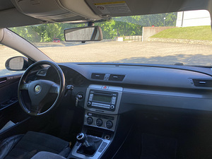 Volkswagen Passat B6 2.0 125kW (5 foto / 6)