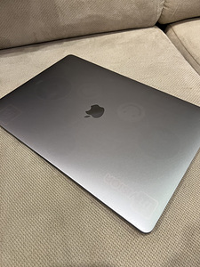 Macbook varuosadeks MacBook Pro (15-inch, Intel, 2018) (1 foto / 2)