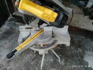 DeWalt многофункциональная пила DV27111/-QS. (3 фото из 10)