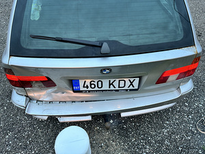 BMW 525i manual 141kw (8 foto / 9)