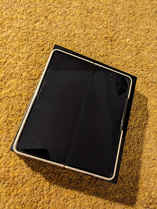 Samsung Galaxy Z fold 4 (2 foto / 6)