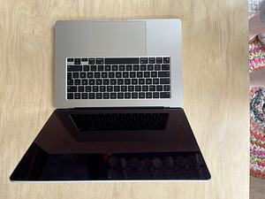 Apple Macbook Air 15 M2 2023 8/256GB Starlight SWE (3 foto / 5)
