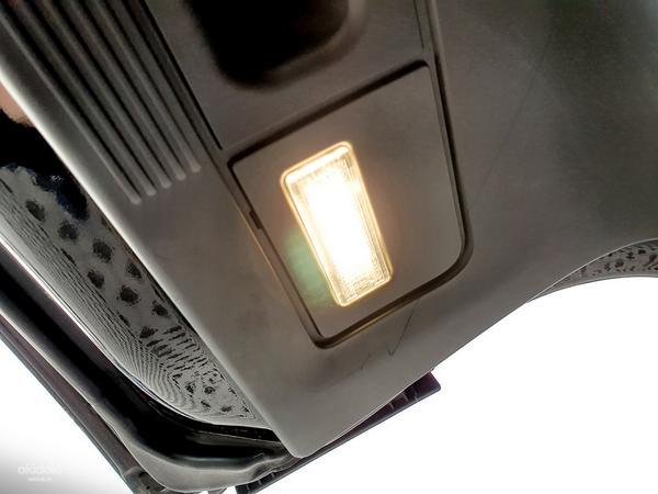BMW LED plafoni durvju un bagāžnieka apgaismojumam (foto #9)