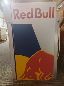 Red Bulli joogikülmik (2 foto / 2)