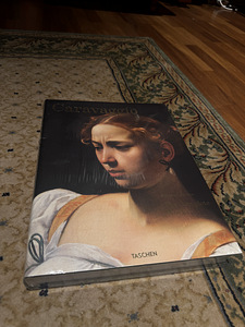 Taschen raamatud (1 foto / 4)
