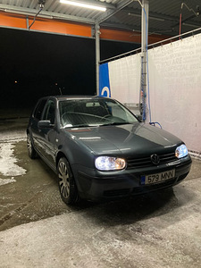 Volkswagen Golf 4 (4 foto / 9)