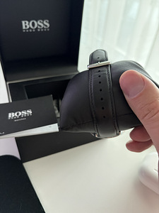 Наручные часы Hugo Boss Officer (3 фото из 4)