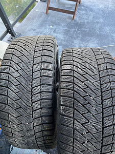 Continental VikingContact 6 - 235/35 R19 6.5 mm (2 foto / 2)