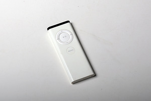 MacBook pult (1 foto / 3)