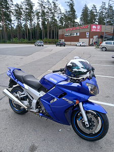 Yamaha FJR1300 (2 фото из 9)